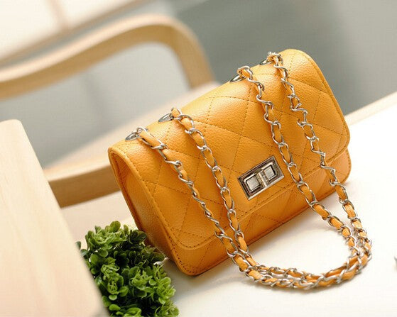 Leather Wind Chain Lozenge Shoulder Handbags