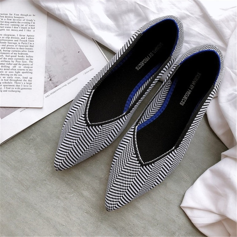 Pointed Breathable Flat Shoes