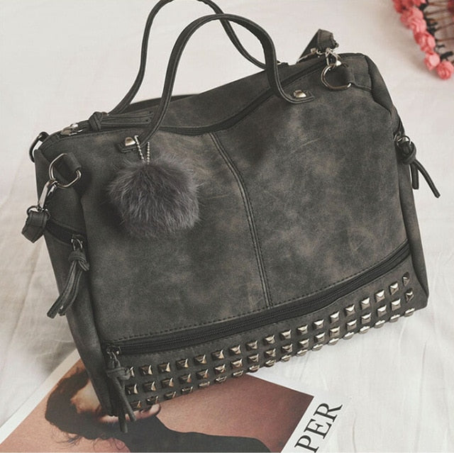 Leather Fair Ball Tassel Handbag f