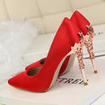 Elegant Metal Carved Silk High Heel Women Pumps